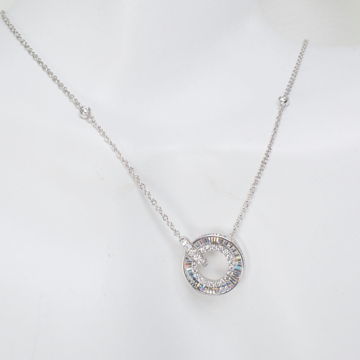 MUSE Enso Étoile Necklace