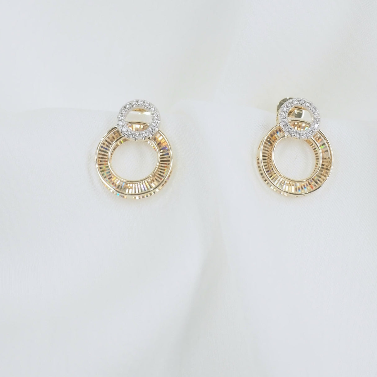 MUSE Circle Radiance Earrings