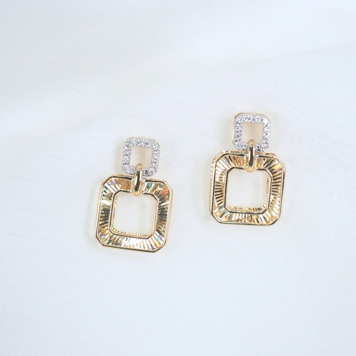 MUSE Square Radiance Earrings