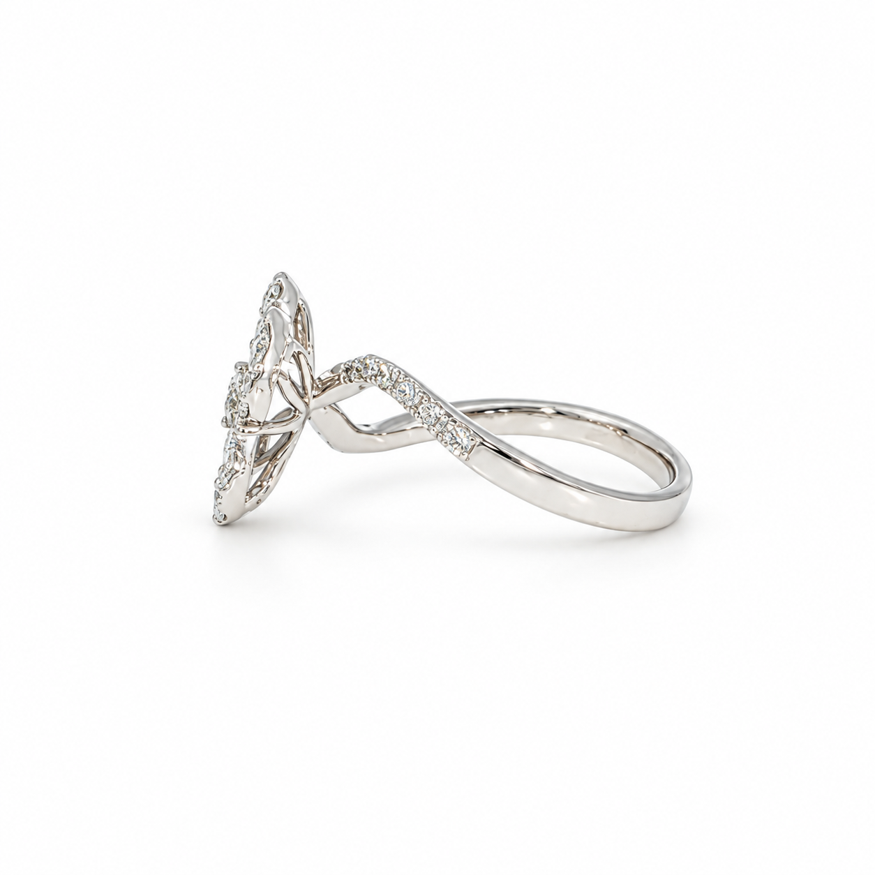 Clover Bloom Ring