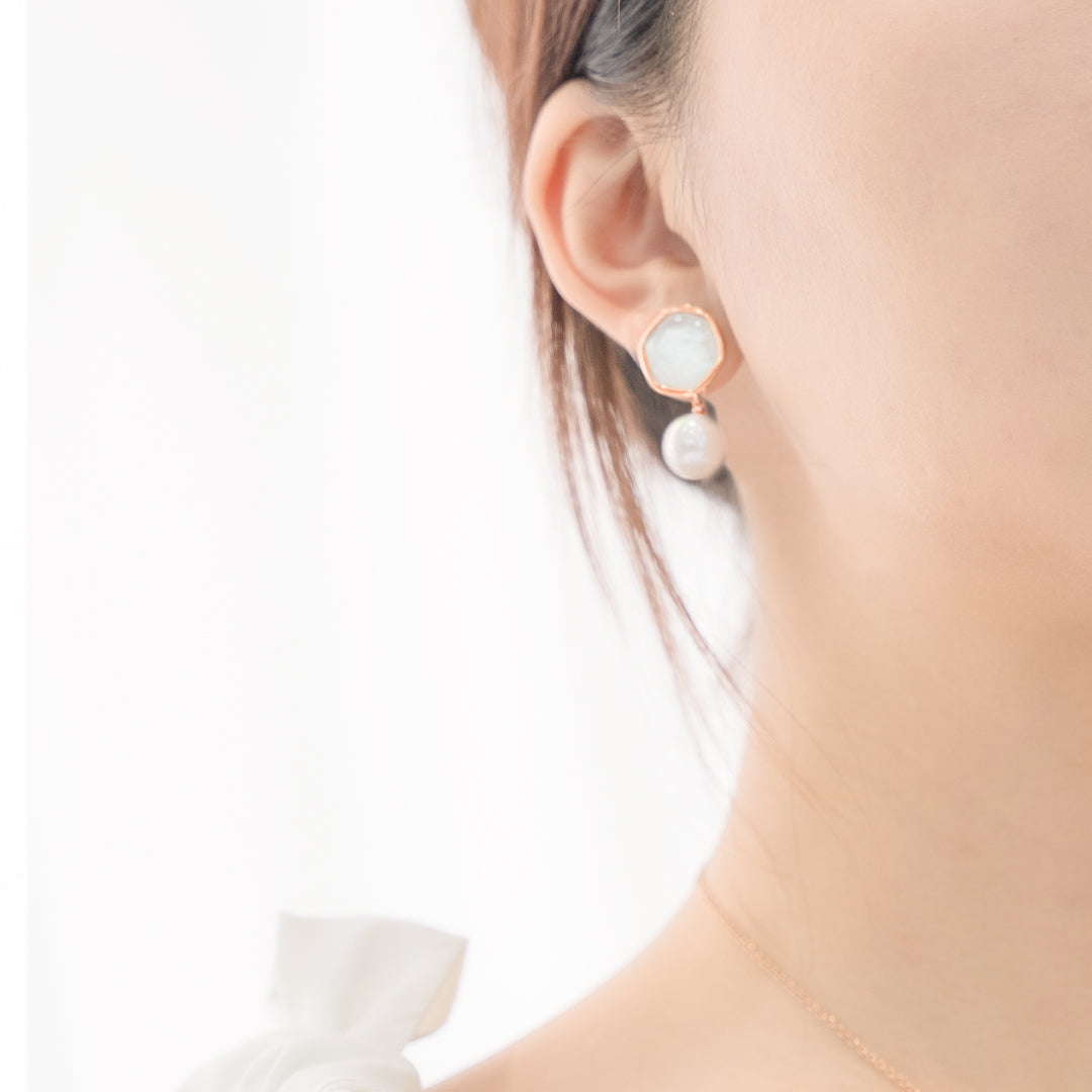 Venus Pearl Earring